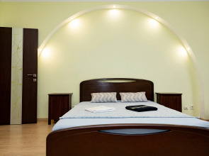 Апартаменты Домино возле КТЦ Югра-Классик