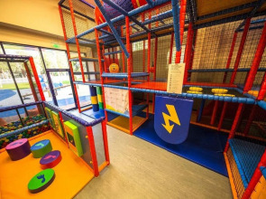 Отель Le Méridien Mina Seyahi Beach Resort & Waterpark