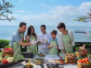 Отель Maya Sanur Resort & Spa