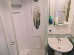 Отель Русская изба