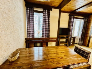 Квартира на Аланской, 25 "Трехкомнатные"