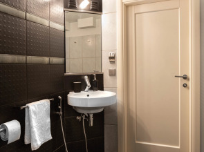 Апартаменты MyhomeYourhome на Таврической 11