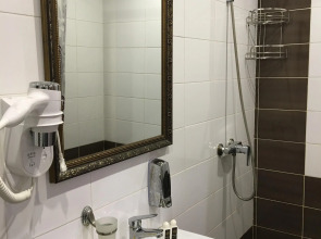 Отель Алекс Хаус