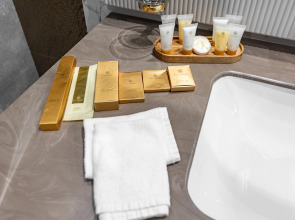 Отель Ирыстон