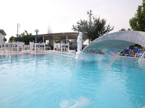 Бутик-Отель Mavi Pansiyon & Restaurant