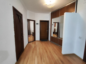 Апартаменты двухкомнатные уютные в самом центре Бишкека