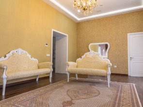 Отель Premier Old Gates