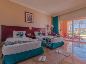 Отель Malikia Resort Abu Dabbab