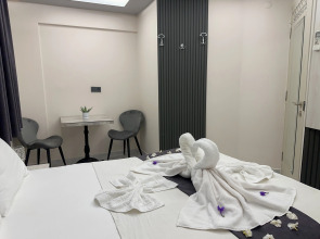 Отель Bed&Breakfast Marina Lora