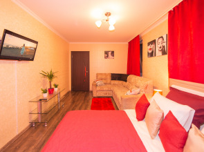 Апартаменты Novin квартал с видом во двор