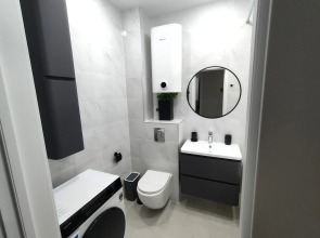 Апартаменты видовые двухкомнатные у метро на 24 этаже