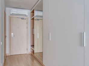 Апартаменты Grey Apartment с видом на город