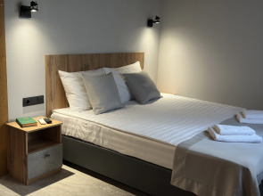 Отель Озеро