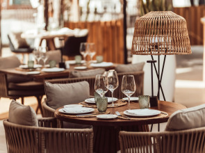 Отель Baobab Suites