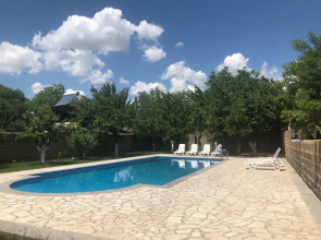 Отель Chez Yvette