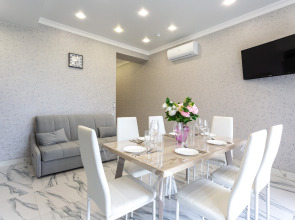 Апартаменты Red Apartments Светлана Парк Ассоль