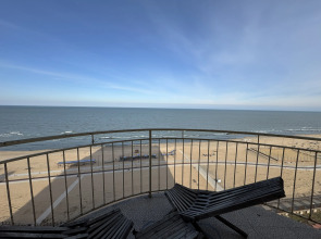 Квартира с красивым видом на море 2