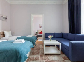 Апартаменты Улучшенные Просторные с Видом на Садовое Кольцо