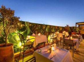 Отель Le Caspien Boutique Hotel