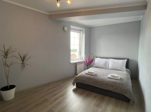 Апартаменты на Краснофлотской с видом на замок