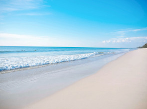 Отель Baba Beach Club Natai