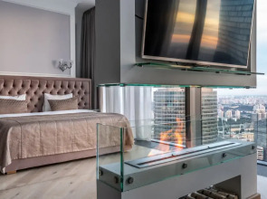 Romantic apart on 71 floor