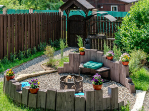 Частный дом с бaнeй на дpoвaх Harmony