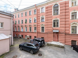 Квартира Уютная студия с дизайнерским ремонтом