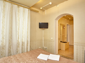 Отель Белое и Черное