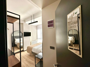 Lenora Airport Hotel