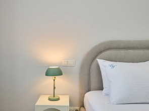 Апартаменты ЕвроУют Просторные трехкомнатные недалеко от центра