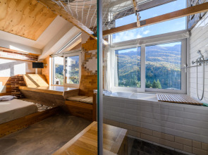 Апартаменты Оплот ETHNICA Дизайн Студия | 40м² | 3 Этаж Ваше Окно в Горы