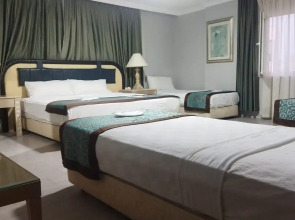 Отель Sever Suites