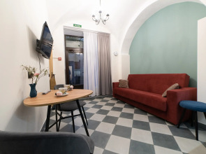 Отель Двенадцать