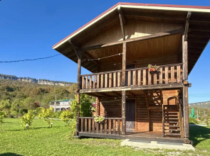 Thach from Travel Hotels Entourage