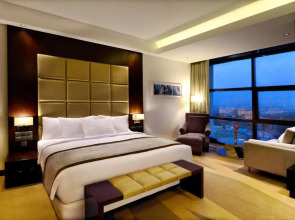 Отель Radisson Blu Chattogram Bay View