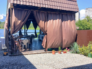 Гостевой дом в Пицунде у озера Наала