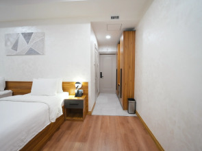 Отель Avant Hotel Tashkent Pool&Spa