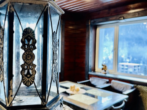 Квартира на Аланской, 25 "Пентхаус"