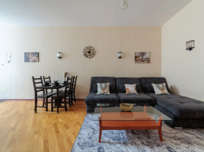 Апартаменты у Казанского Собора DereMRents ДереМРентс