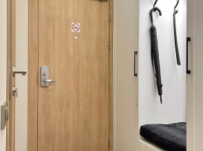 Апартаменты Granada Красивая студия в новом апарт-отеле на берегу канала