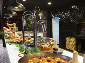 Отель Barceló Al Jaddaf