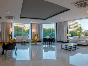 Апартаменты Flor da Rocha Turísticos