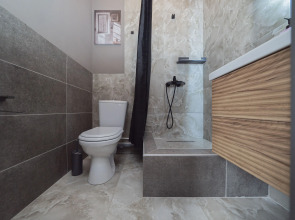 Отель Артман