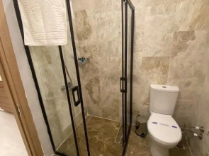 Отель Big Peace Suite