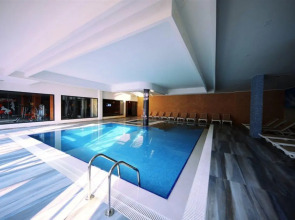 Отель Sey Beach Hotel & Spa