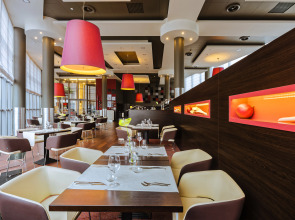 Отель Qubus Krakow