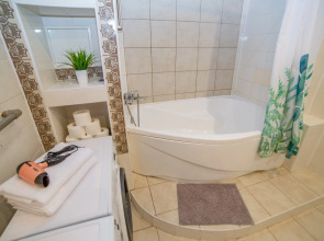 Апартаменты Вайнера 60 трехкомнатная