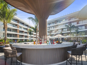 Курортный Отель Kora Beach Resort Phuket