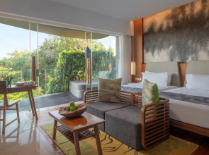 Отель Maya Sanur Resort & Spa